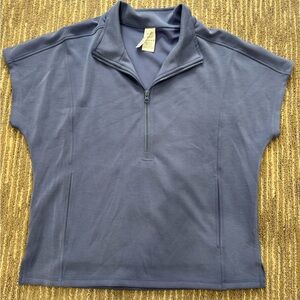 Yelete Blue Ribbed Top with Half-Zip short sleeved top; size large